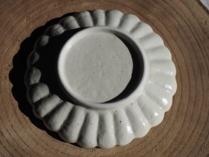 Chrysanthemum Type Plate - Image 6